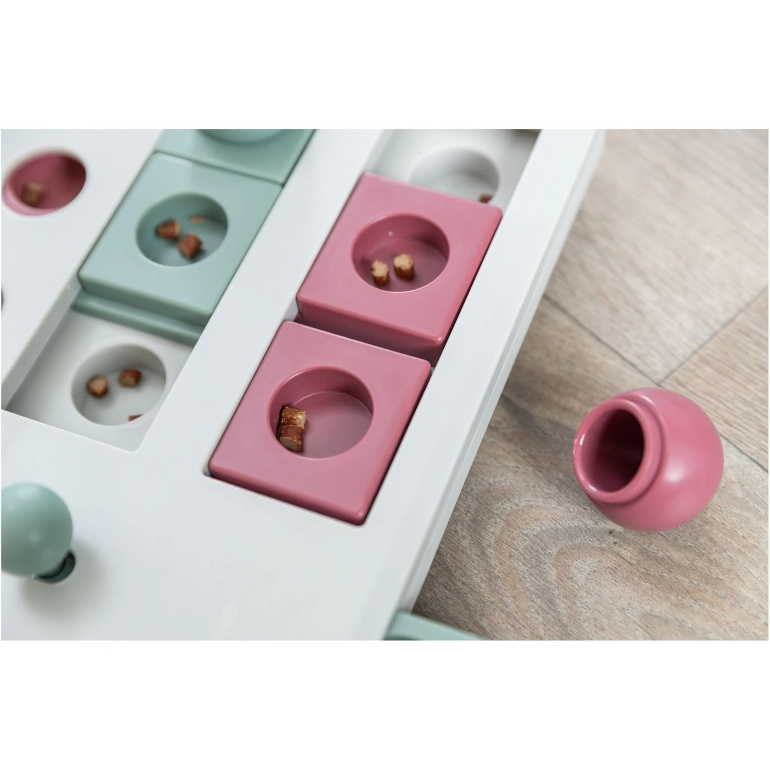 TRIXIE Brain Mover Activity Strategy Game Cat Toy 5 TRIXIE Brain Mover Activity Strategy Game Cat Toy - Image 5