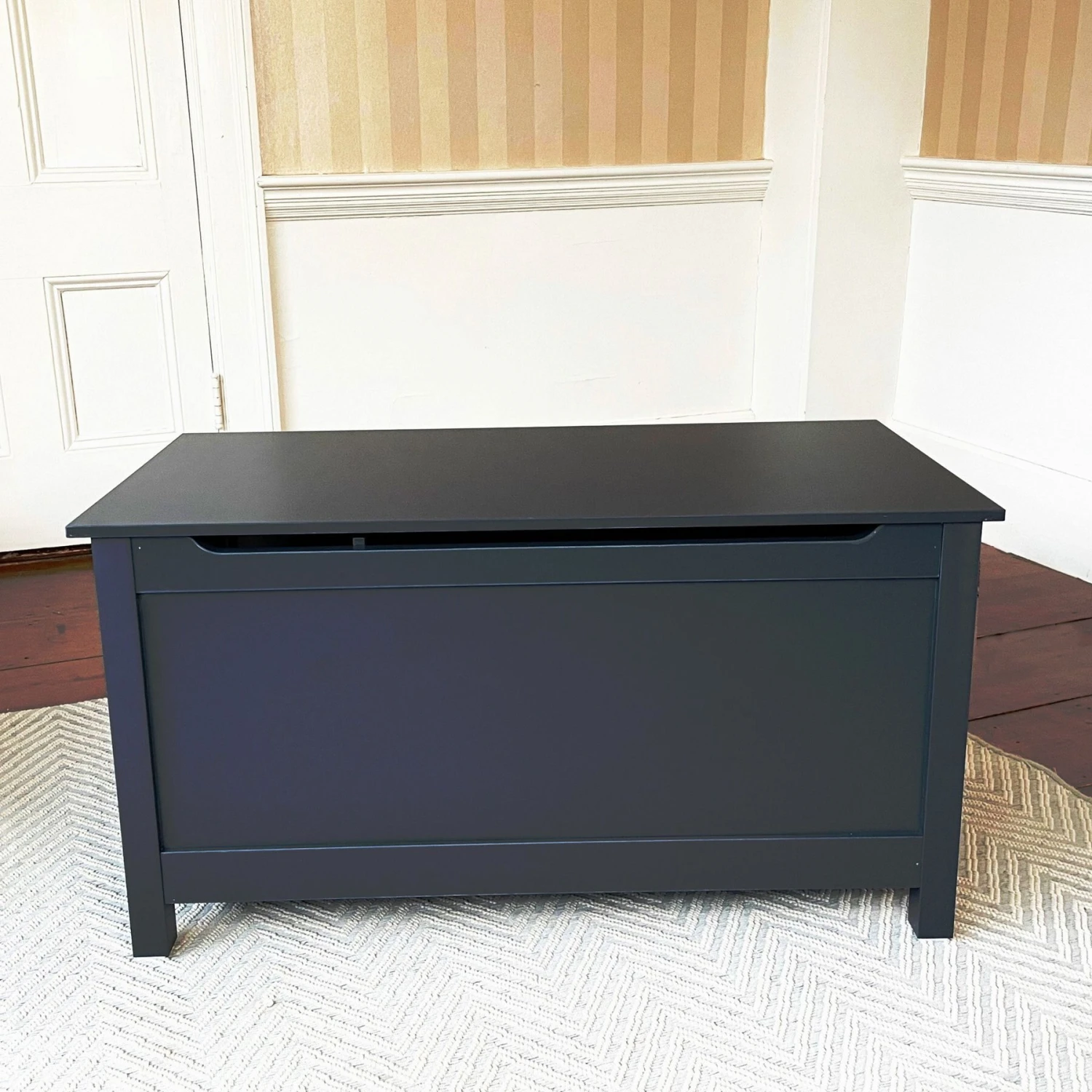 Designer Pet Products Parker Designer Catbox Litter Box Enclosure, Charcoal Black 7 Designer Pet Products Parker Designer Catbox Litter Box Enclosure, Charcoal Black - Image 7